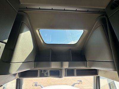 2025 Volvo Vnl 860