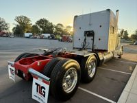 2022 Peterbilt 389