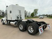 2022 Peterbilt 567