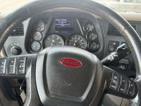2022 Peterbilt 579