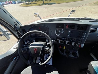 2023 Kenworth T680
