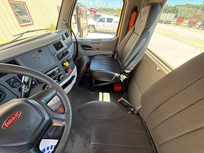 2021 Peterbilt 579