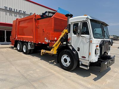2021 Peterbilt 520