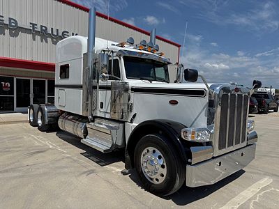 2022 Peterbilt 389