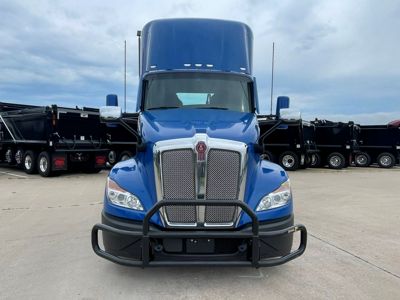 2023 Kenworth T680