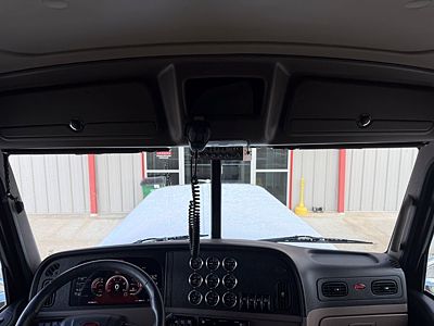 2022 Peterbilt 389