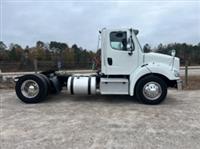 2017 Freightliner M2-112