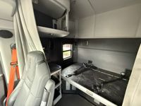 2022 Kenworth T880