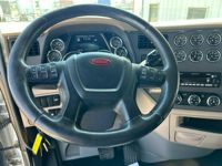 2022 Peterbilt 567