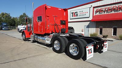 2017 Peterbilt 389