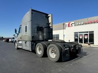 2022 Freightliner CASCADIA 126