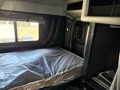 2024 Peterbilt 389X