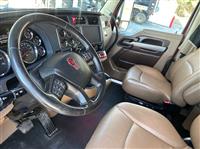 2022 Kenworth T680