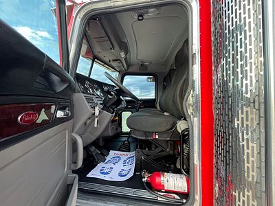 2021 Peterbilt 389