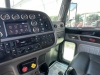 2019 Peterbilt 389