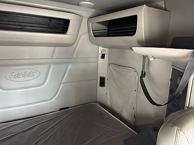2023 Peterbilt 567