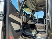 2023 Peterbilt 567