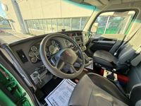 2022 Kenworth T880