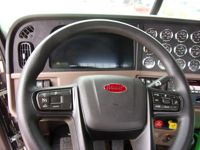 2022 Peterbilt 389