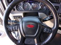 2022 Peterbilt 579