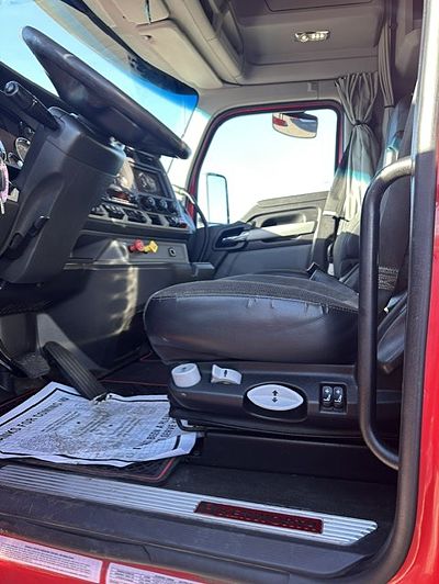 2022 Kenworth T680