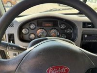 2015 Peterbilt 337
