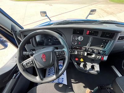 2023 Kenworth T680