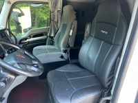 2021 Kenworth T680
