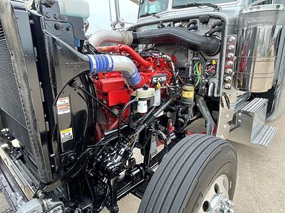 2023 Peterbilt 389