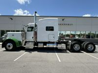 2023 Peterbilt 389