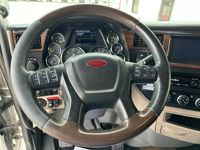 2021 Peterbilt 567