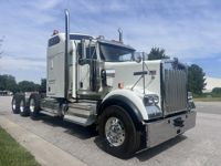 2022 Kenworth W900B