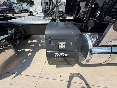2023 Peterbilt 389