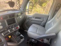 2017 Kenworth T880