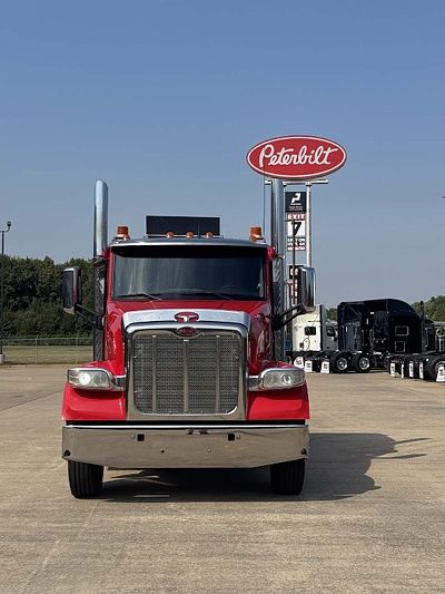 2020 Peterbilt 567