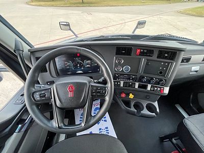 2023 Kenworth T680