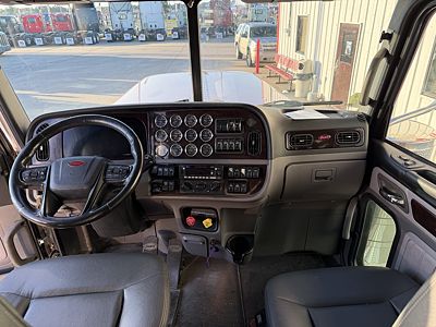 2024 Peterbilt 389-131