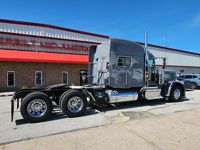 2020 Peterbilt 389
