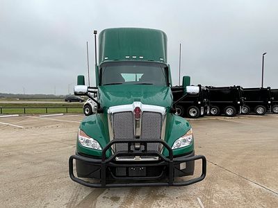 2023 Kenworth T680