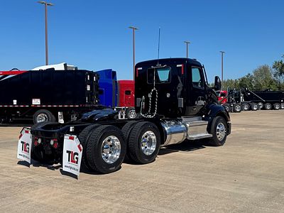 2023 Peterbilt 579