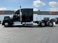2023 Kenworth W990