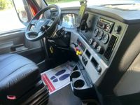 2021 Freightliner CASCADIA 126