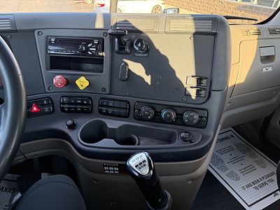 2020 Freightliner CASCADIA 125