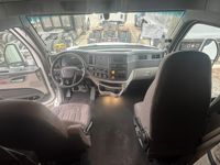 2023 Peterbilt 579