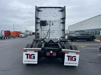 2019 Freightliner CASCADIA 126