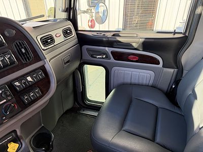 2024 Peterbilt 389-131