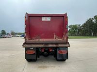 2016 Mack GU713