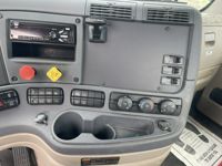 2018 Freightliner CASCADIA