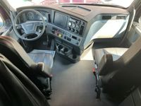 2022 Freightliner CASCADIA 126