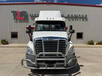 2020 Freightliner CASCADIA 125